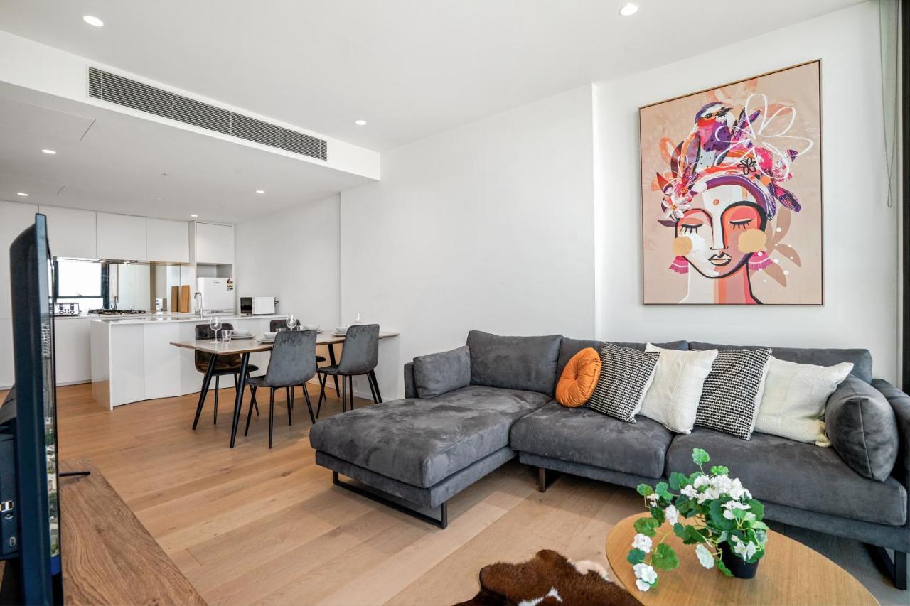 3br 2bath, Southbank, Crown, Sea View, Level 39 Apartment